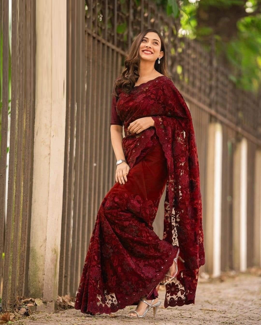 Georgette High Quality Embroidery Stylish Sharee (S-100)