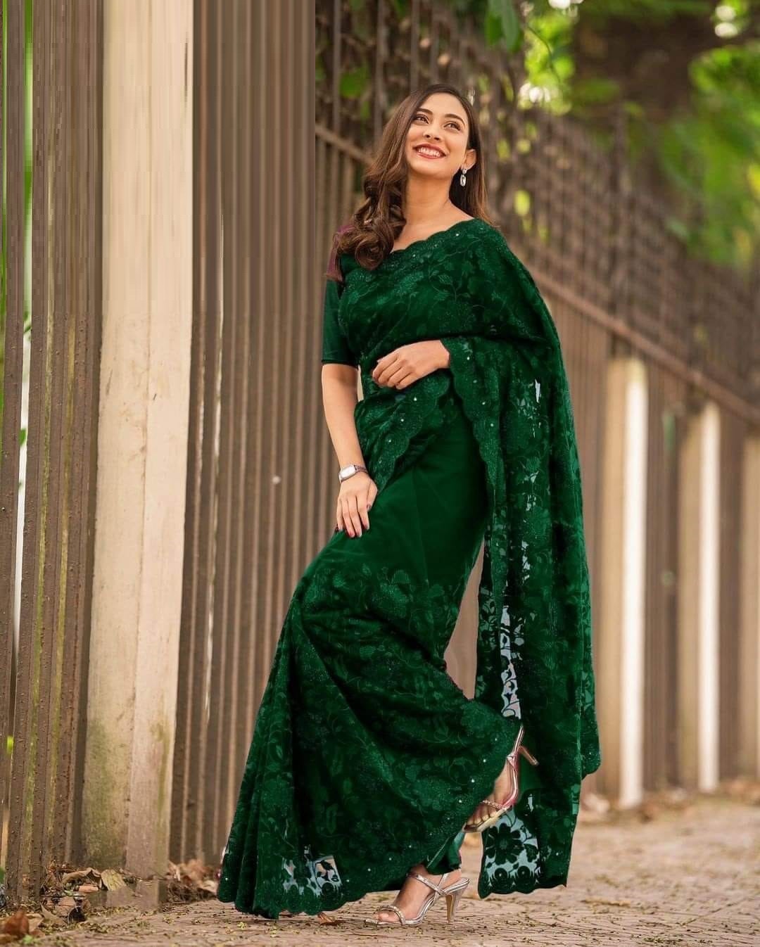 Georgette High Quality Embroidery Sharee ..(S-20)